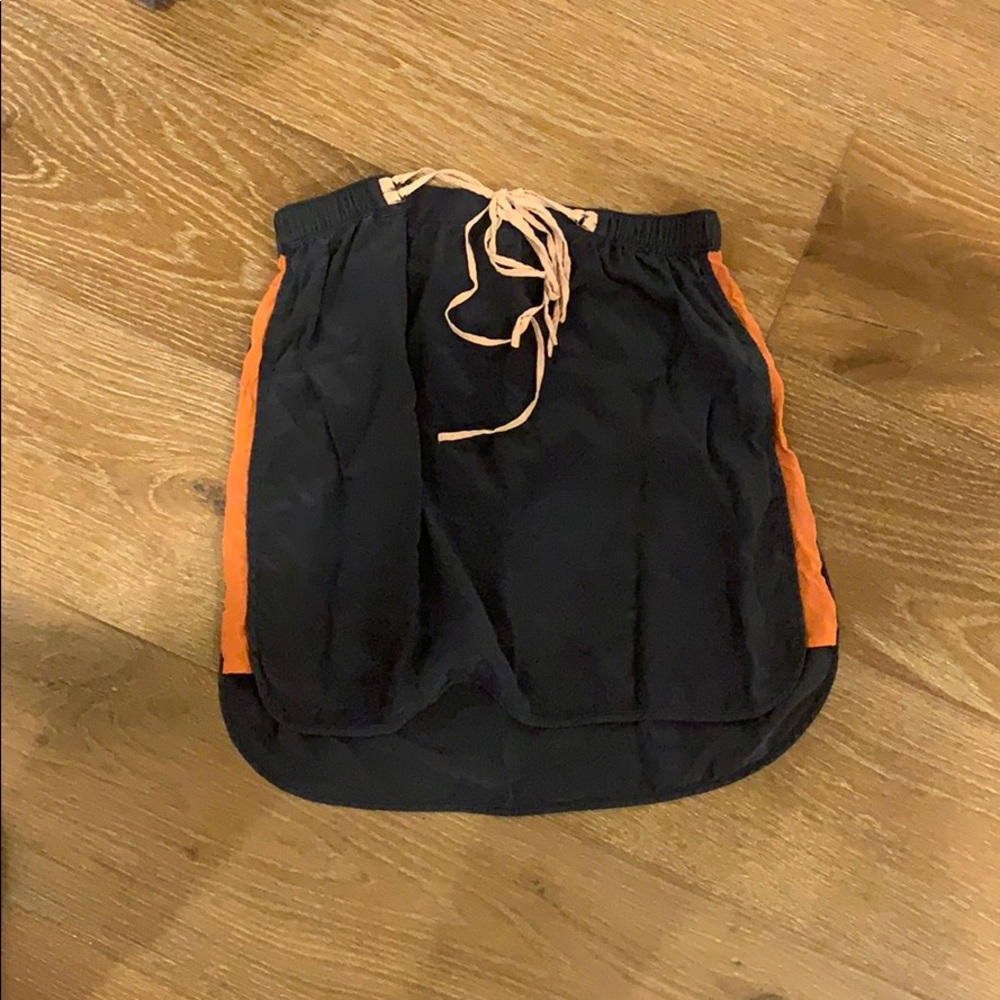 Club Monaco size 2 silk mini skirt